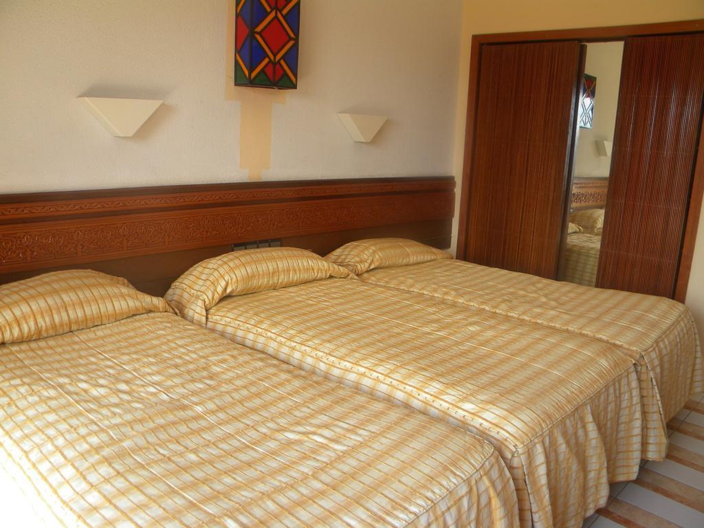 Sidi Harazem Hotel Exterior foto