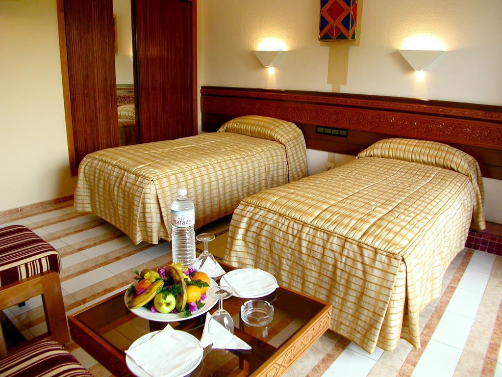 Sidi Harazem Hotel Exterior foto