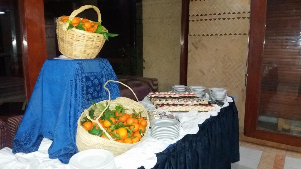 Sidi Harazem Hotel Exterior foto