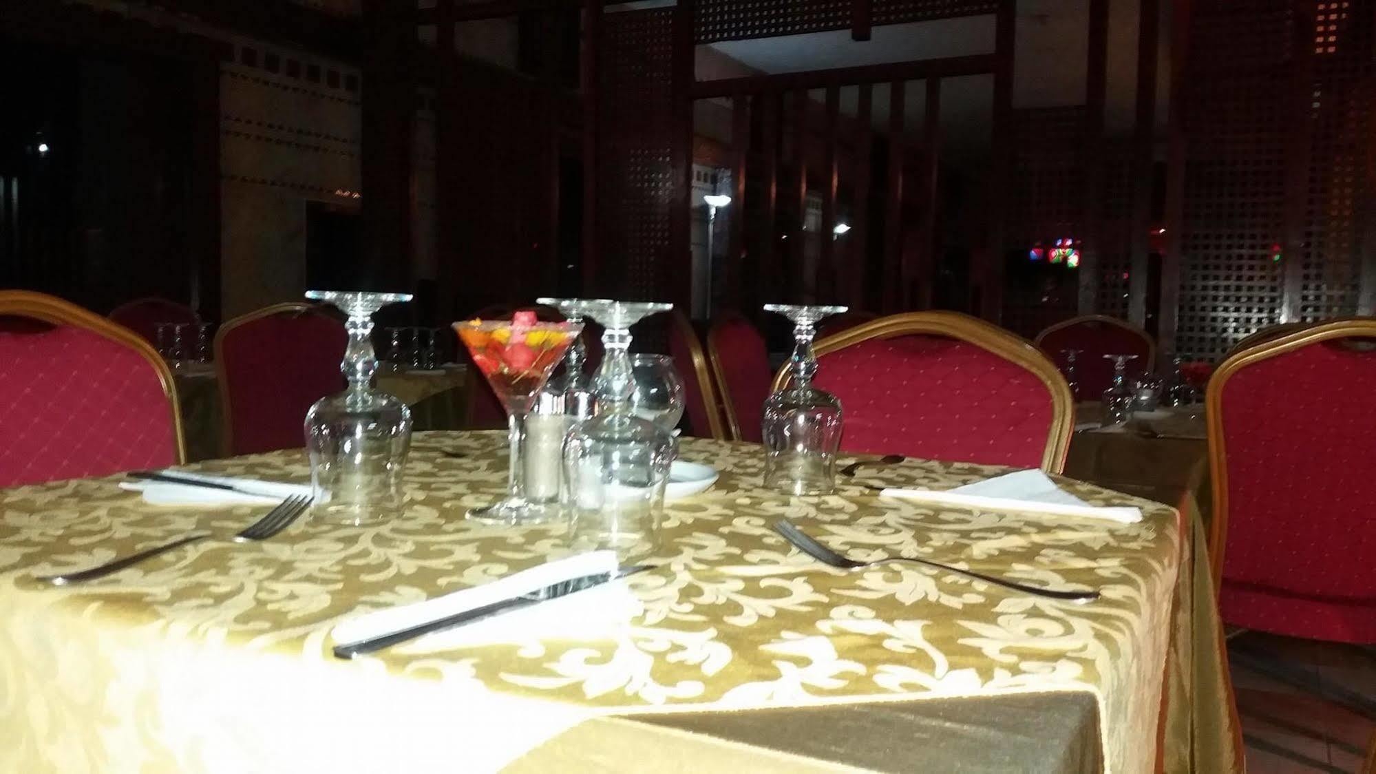 Sidi Harazem Hotel Exterior foto