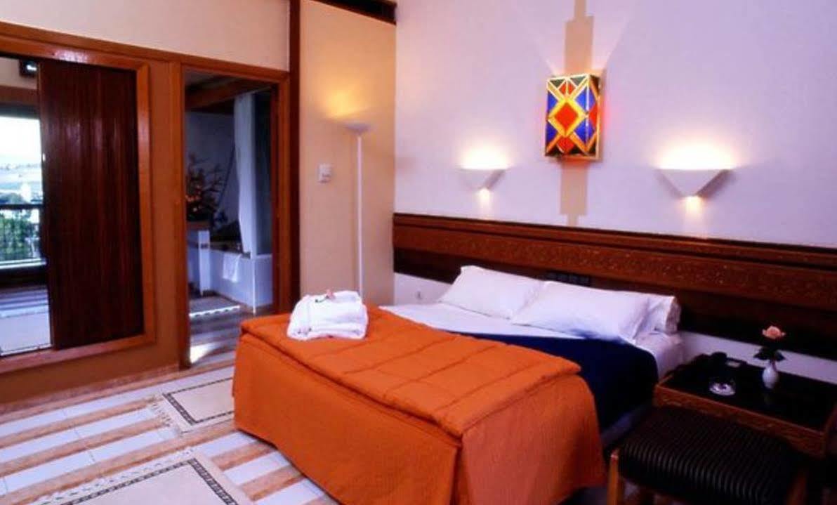 Sidi Harazem Hotel Exterior foto