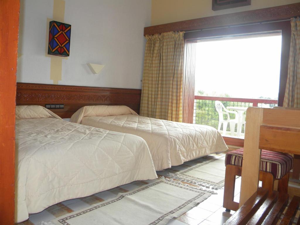 Sidi Harazem Hotel Exterior foto
